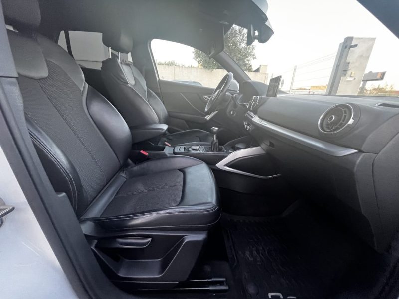 AUDI Q2 1.6 TDI 116CH S LINE 