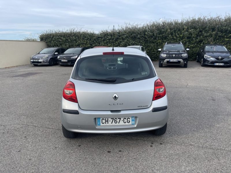 RENAULT CLIO DYNAMIQUE 1.6 16V 110CV CT OK CLIM