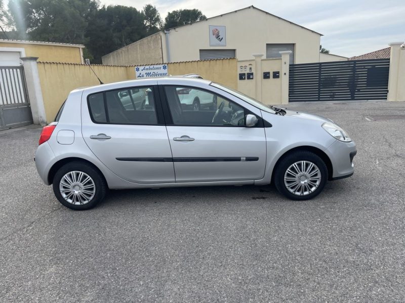 RENAULT CLIO DYNAMIQUE 1.6 16V 110CV CT OK CLIM