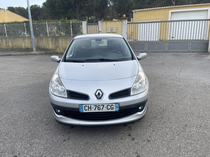 RENAULT CLIO DYNAMIQUE 1.6 16V 110CV CT OK CLIM