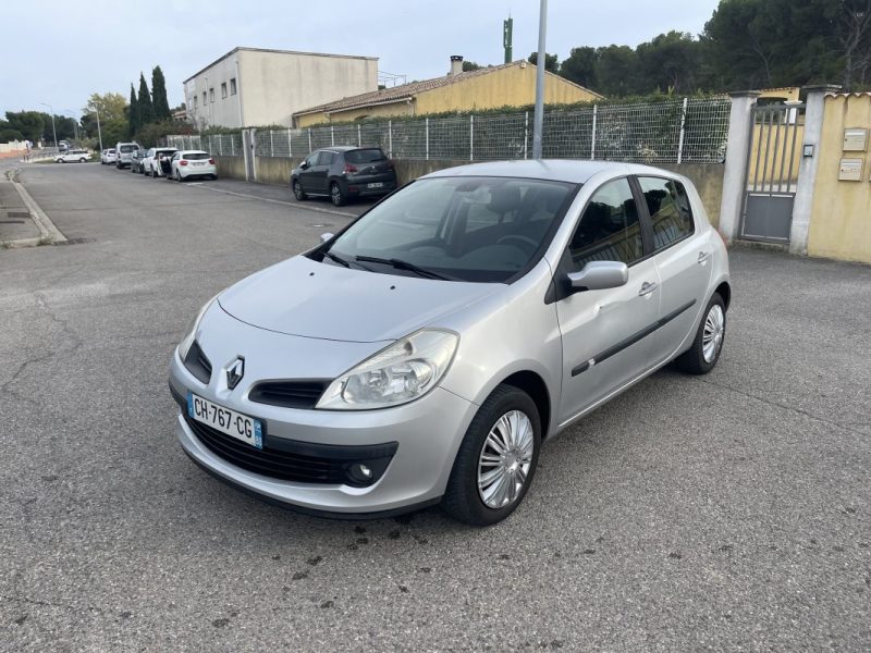 RENAULT CLIO DYNAMIQUE 1.6 16V 110CV CT OK CLIM