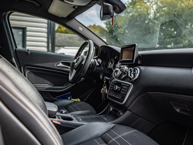 MERCEDES CLASSE A 200 SPORT 1.6 156Cv 7G-DCT