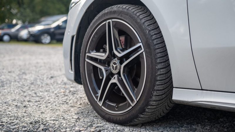 MERCEDES CLASSE A 250E  218Cv AMG LINE 8G-DCT