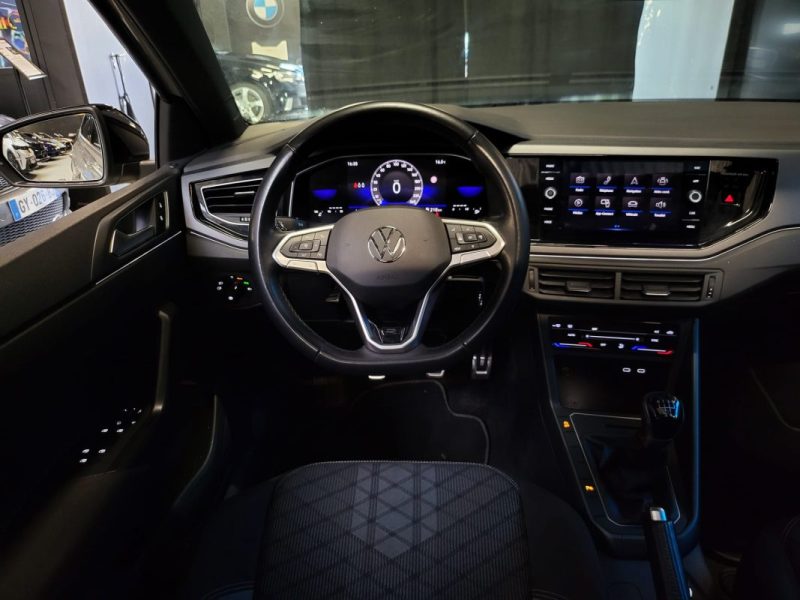 VOLKSWAGEN POLO R LINE 1.0 TSI 95ch / TOIT OUVRANT + APPLE CARPLAY + CAMERA /