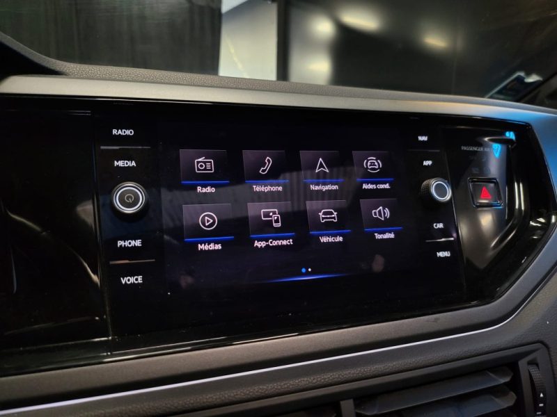 VOLKSWAGEN POLO R LINE 1.0 TSI 95ch / TOIT OUVRANT + APPLE CARPLAY + CAMERA /