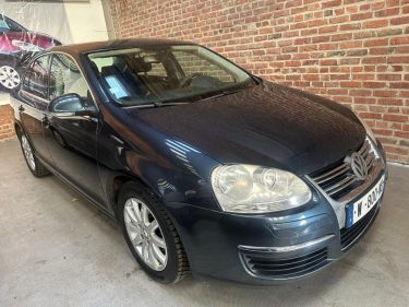 VOLKSWAGEN JETTA 1.9 TDI 105 CV CONFORTLINE