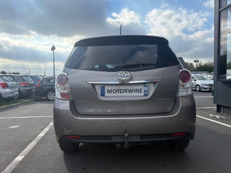 TOYOTA VERSO 112 D-4D  DYNAMIC 🚗 Kit Distribution - Embrayage ✅ - 4 pneus neufs - Révision faites ✅