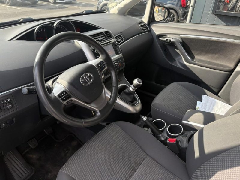 TOYOTA VERSO 112 D-4D  DYNAMIC 🚗 Kit Distribution - Embrayage ✅ - 4 pneus neufs - Révision faites ✅