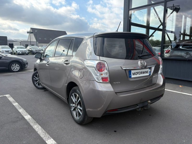 TOYOTA VERSO 112 D-4D  DYNAMIC 🚗 Kit Distribution - Embrayage ✅ - 4 pneus neufs - Révision faites ✅