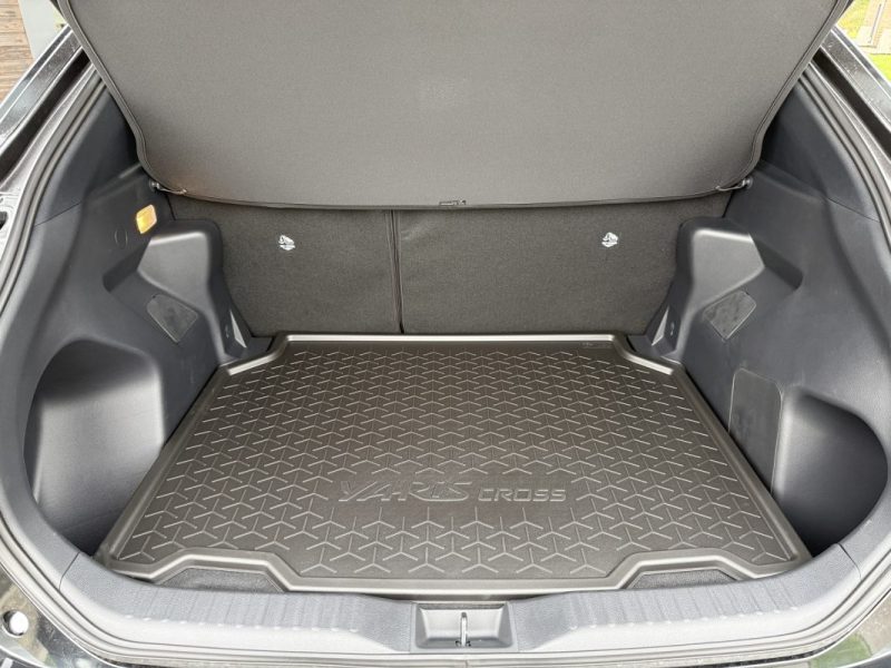 TOYOTA YARIS CROSS HYBRIDE 130H 2WD DESIGN 