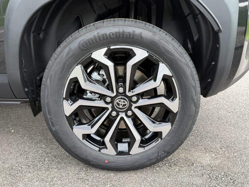 TOYOTA YARIS CROSS HYBRIDE 130H 2WD DESIGN 