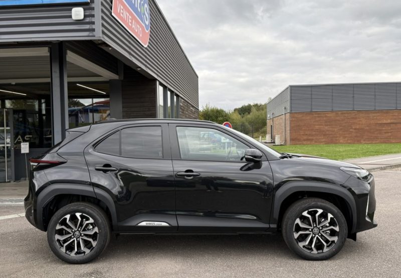 TOYOTA YARIS CROSS HYBRIDE 130H 2WD DESIGN 