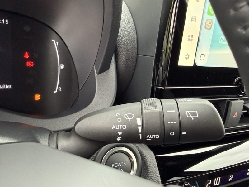 TOYOTA YARIS CROSS HYBRIDE 130H 2WD DESIGN 