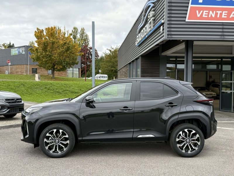 TOYOTA YARIS CROSS HYBRIDE 130H 2WD DESIGN 