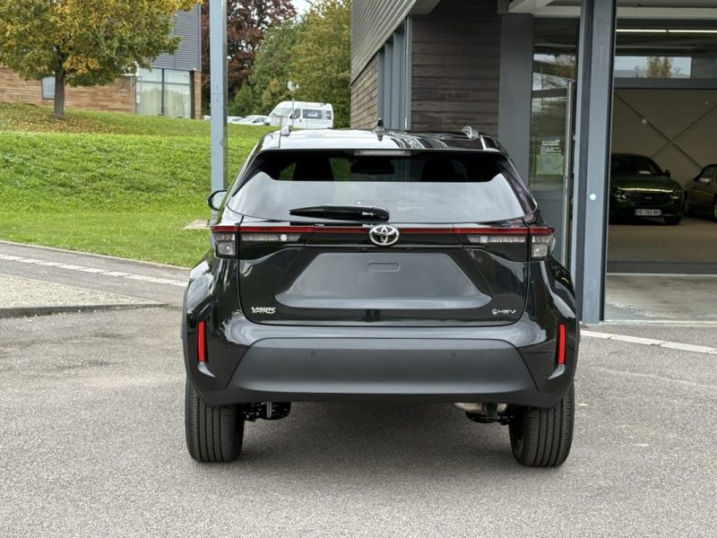TOYOTA YARIS CROSS HYBRIDE 130H 2WD DESIGN 