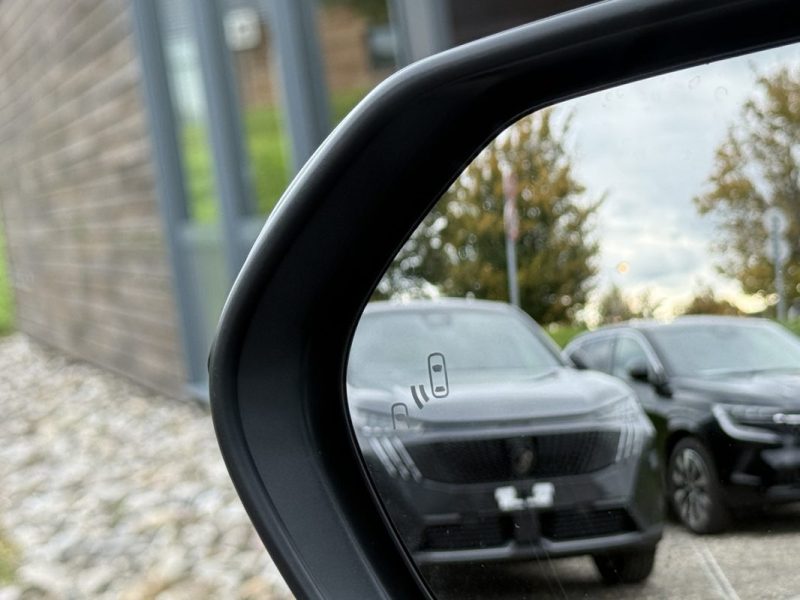 TOYOTA YARIS CROSS HYBRIDE 130H 2WD DESIGN 