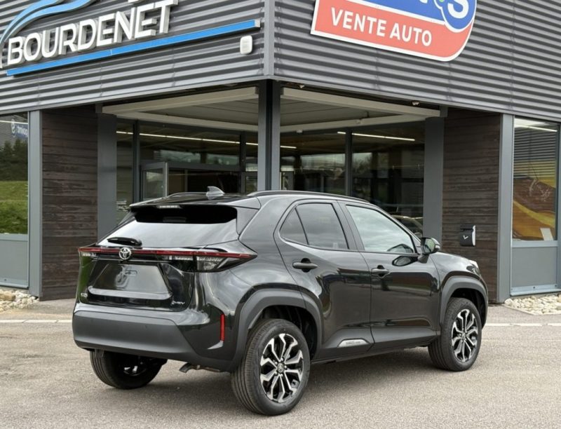 TOYOTA YARIS CROSS HYBRIDE 130H 2WD DESIGN 