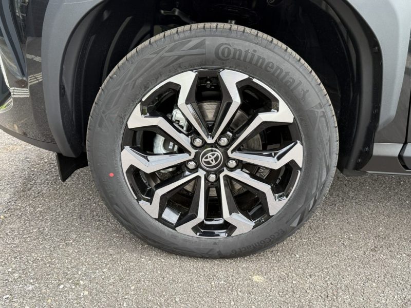 TOYOTA YARIS CROSS HYBRIDE 130H 2WD DESIGN 