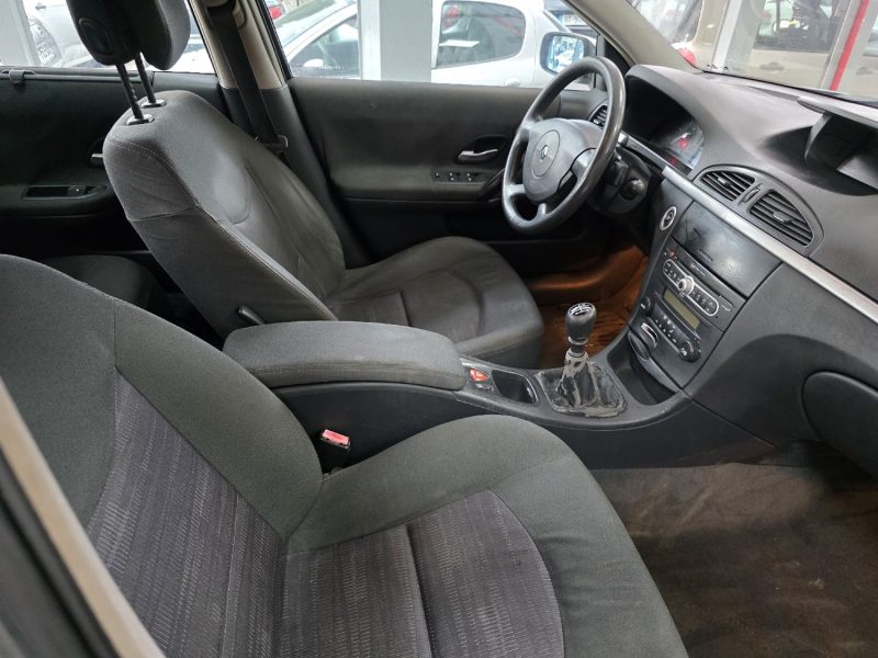 RENAULT LAGUNA CONFORT EXPRESSION 1.9DCI 125 2006