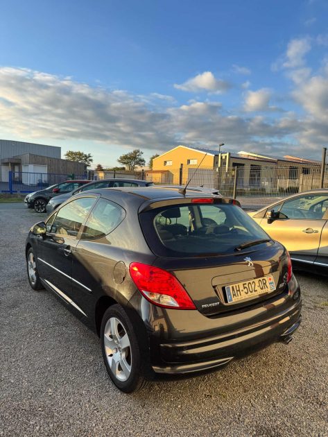 PEUGEOT 207 1.6 HDI 90CH 3 PORTES 2009