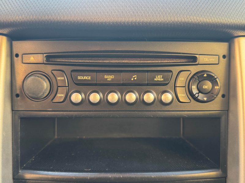 PEUGEOT 207 1.6 HDI 90CH 3 PORTES 2009