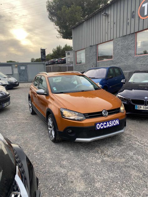 VOLKSWAGEN POLO 1.2 TSI 90CH BLUEMOTION TECHNOLOGY CONFORTLINE CROSS 5P 2017