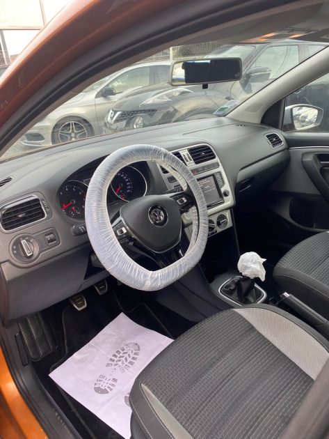 VOLKSWAGEN POLO 1.2 TSI 90CH BLUEMOTION TECHNOLOGY CONFORTLINE CROSS 5P 2017