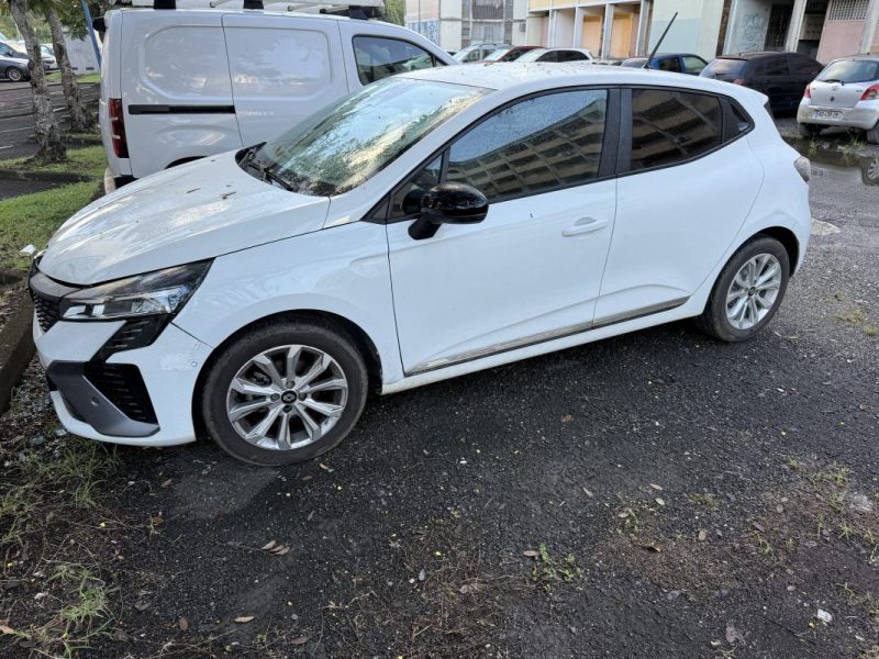 RENAULT CLIO 1.0 TCE 90 EVOLUTION 2024