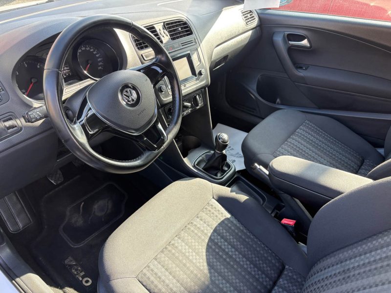 VOLKSWAGEN POLO 1.4 TDI 75CH TRENDLINE 2015
