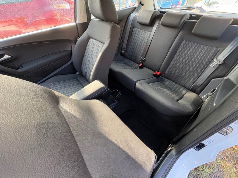 VOLKSWAGEN POLO 1.4 TDI 75CH TRENDLINE 2015