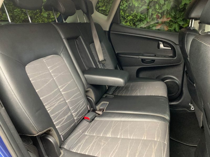 KIA VENGA 1.6 CRDI PREMIUM 2010 1.6 CRDI PREMIUM