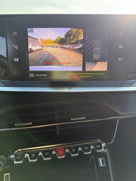 PEUGEOT 2008 II 1.5 BLUEHDI 130 ALLURE