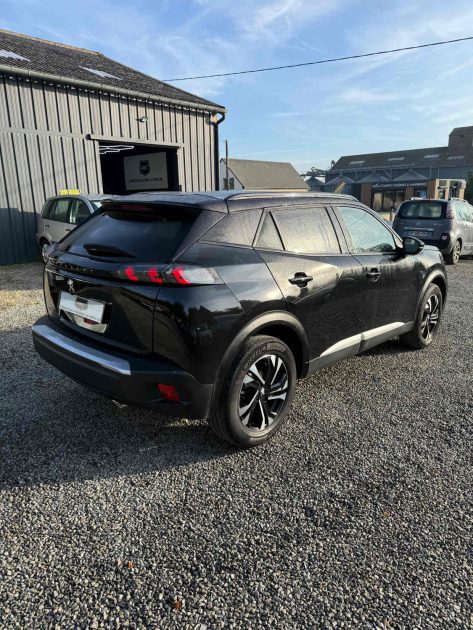 PEUGEOT 2008 II 1.5 BLUEHDI 130 ALLURE