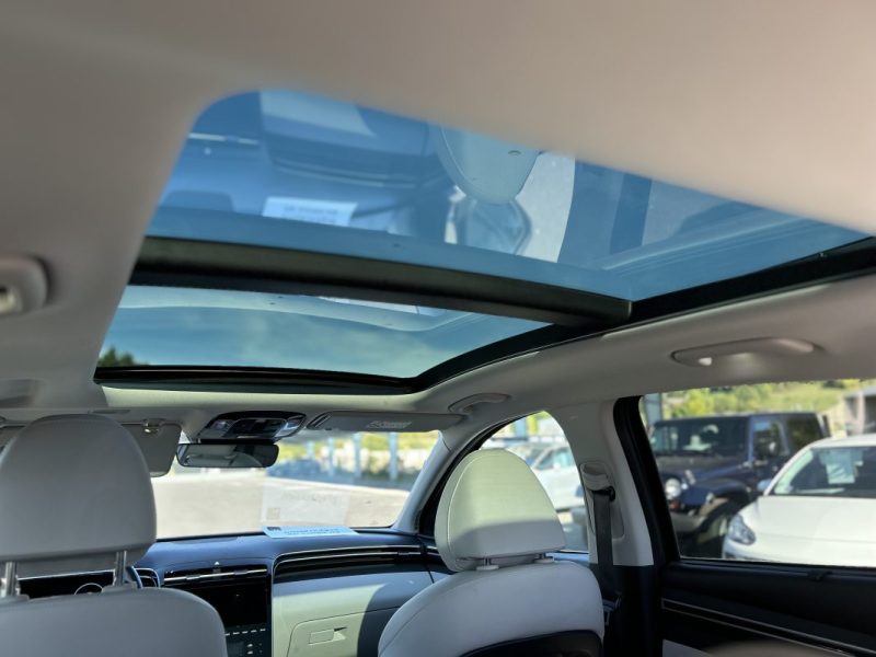 HYUNDAI TUCSON - DIESEL HYBRID - FULL OPTIONS