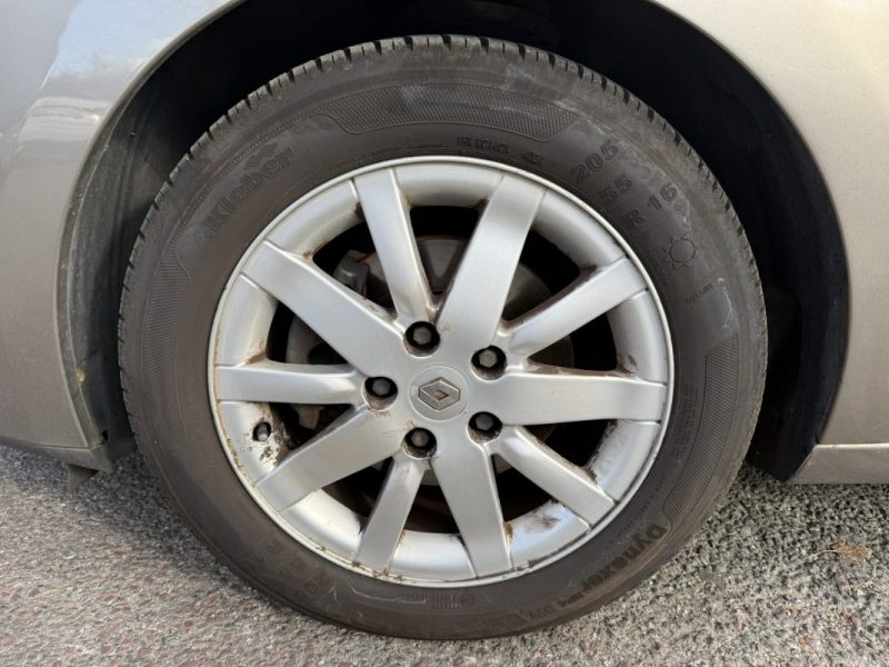 RENAULT MEGANE COUPÉ 1.4 TCE 131CV PRIVILÈGE 