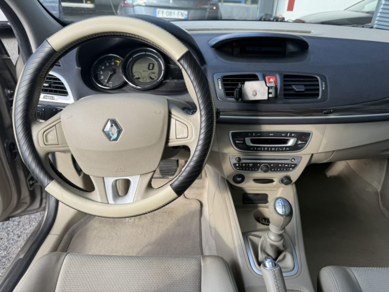 RENAULT MEGANE COUPÉ 1.4 TCE 131CV PRIVILÈGE 