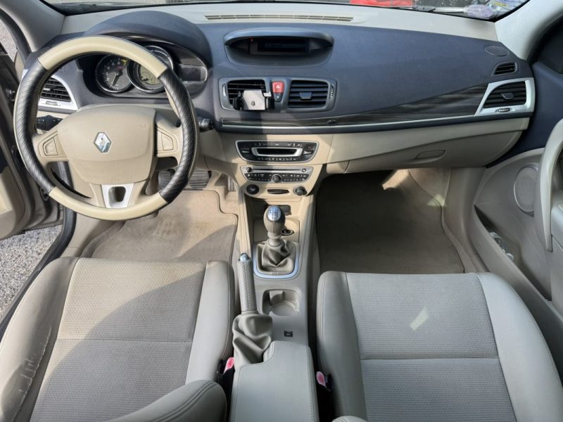 RENAULT MEGANE COUPÉ 1.4 TCE 131CV PRIVILÈGE 