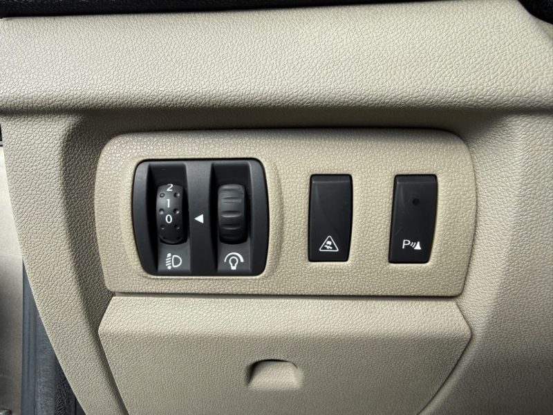 RENAULT MEGANE COUPÉ 1.4 TCE 131CV PRIVILÈGE 