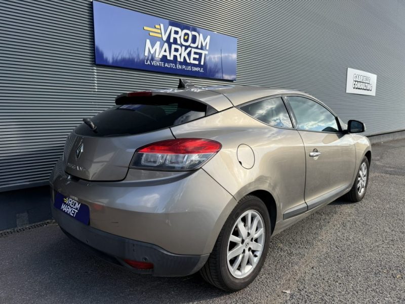 RENAULT MEGANE COUPÉ 1.4 TCE 131CV PRIVILÈGE 
