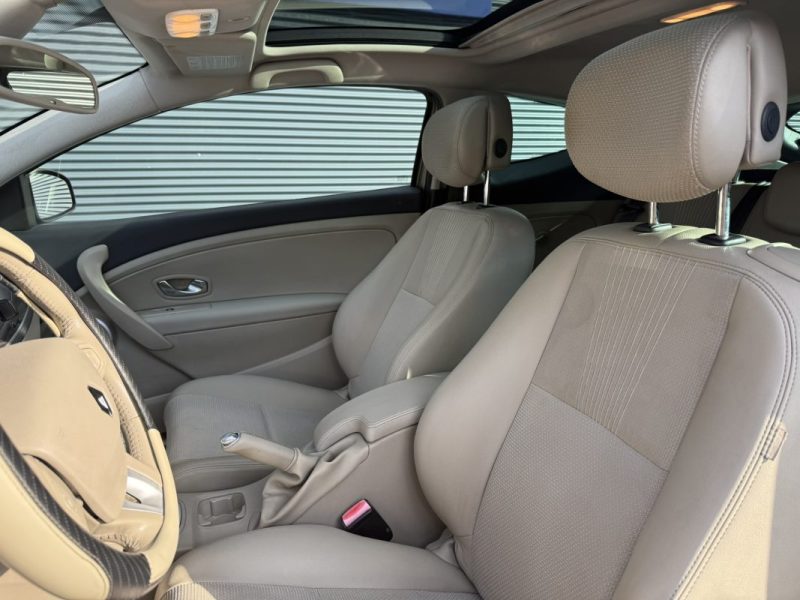 RENAULT MEGANE COUPÉ 1.4 TCE 131CV PRIVILÈGE 