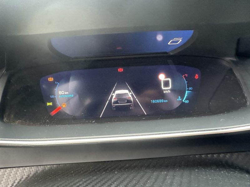 PEUGEOT 2008 1.5 BLUEHDI 110CH STYLE CAMERA DE RECUL / APPLE CARPLAY  