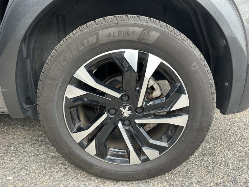 PEUGEOT 2008 1.5 BLUEHDI 110CH STYLE CAMERA DE RECUL / APPLE CARPLAY  