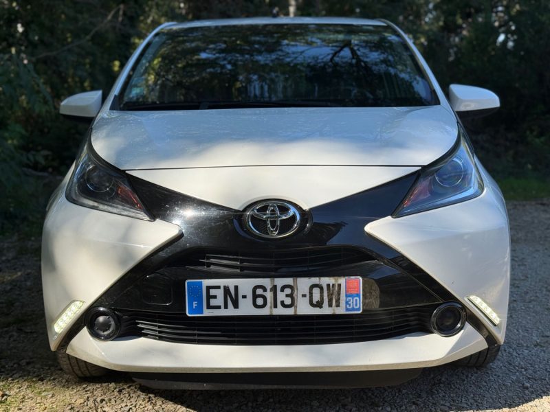 TOYOTA AYGO 1.0 VVT-I 69CH X-PLAY 5P