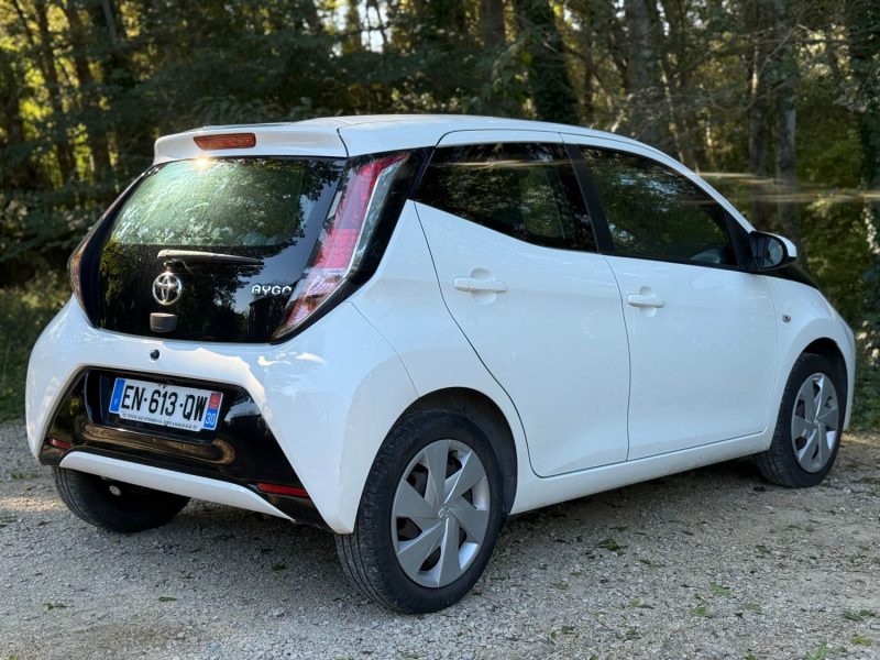 TOYOTA AYGO 1.0 VVT-I 69CH X-PLAY 5P