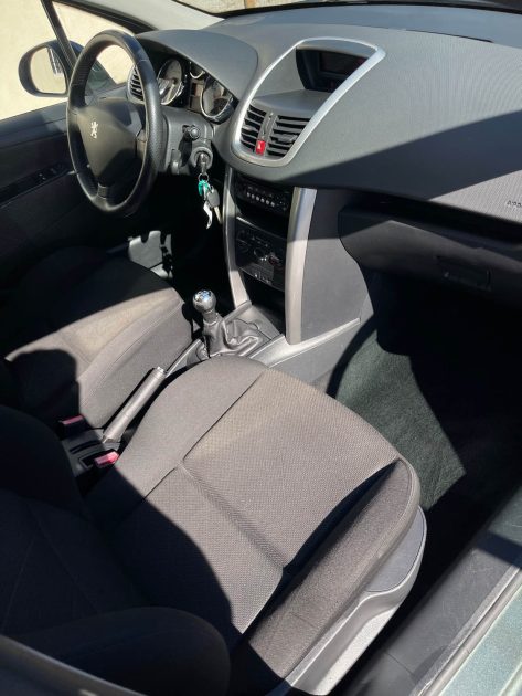 PEUGEOT 207 1.4 HDI 70CV 107000KM 2009