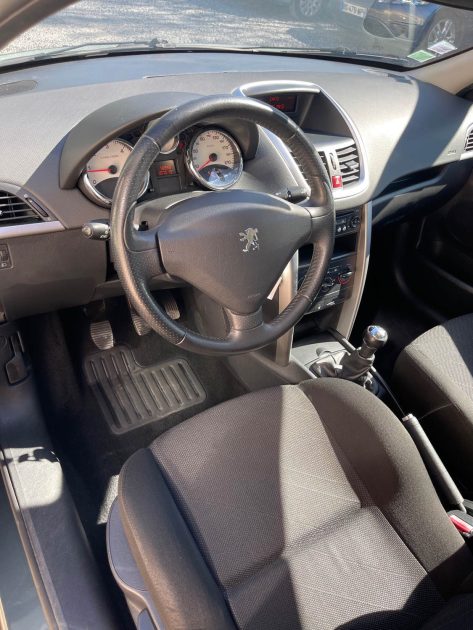 PEUGEOT 207 1.4 HDI 70CV 107000KM 2009