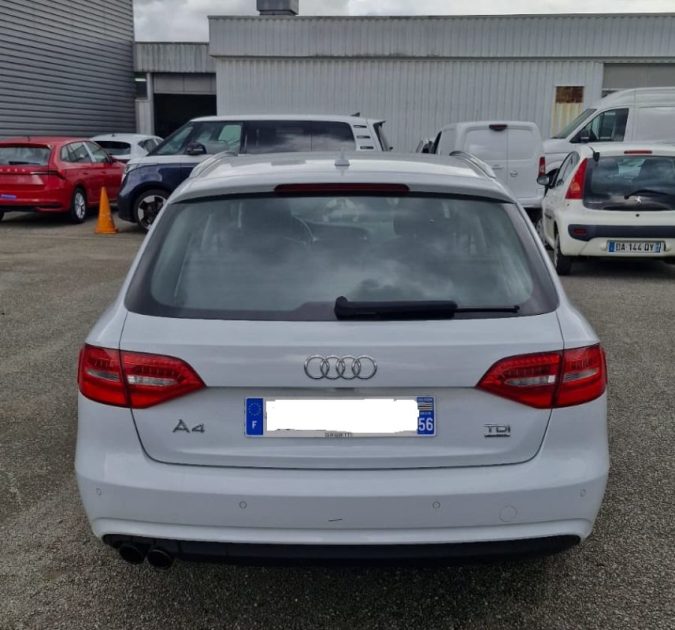 AUDI A4 AVANT 2.0 TDI 177CH DPF AMBIENTE QUATTRO S TRONIC 7 2013