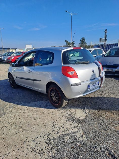 RENAULT CLIO DYNAMIQUE 1.6 16V BA PROACTIVE 2009
