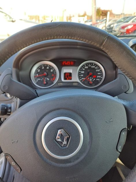 RENAULT CLIO DYNAMIQUE 1.6 16V BA PROACTIVE 2009