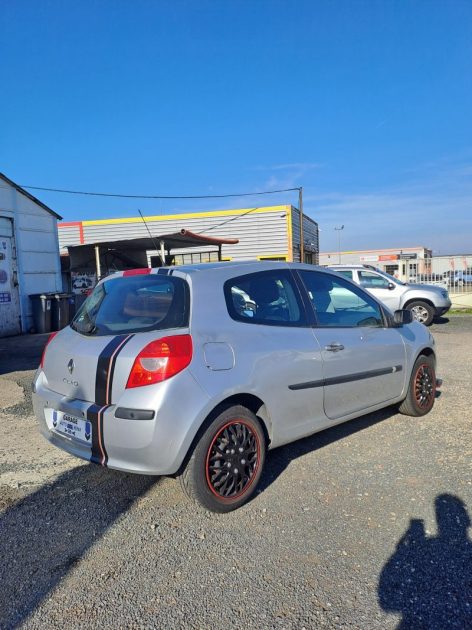 RENAULT CLIO DYNAMIQUE 1.6 16V BA PROACTIVE 2009